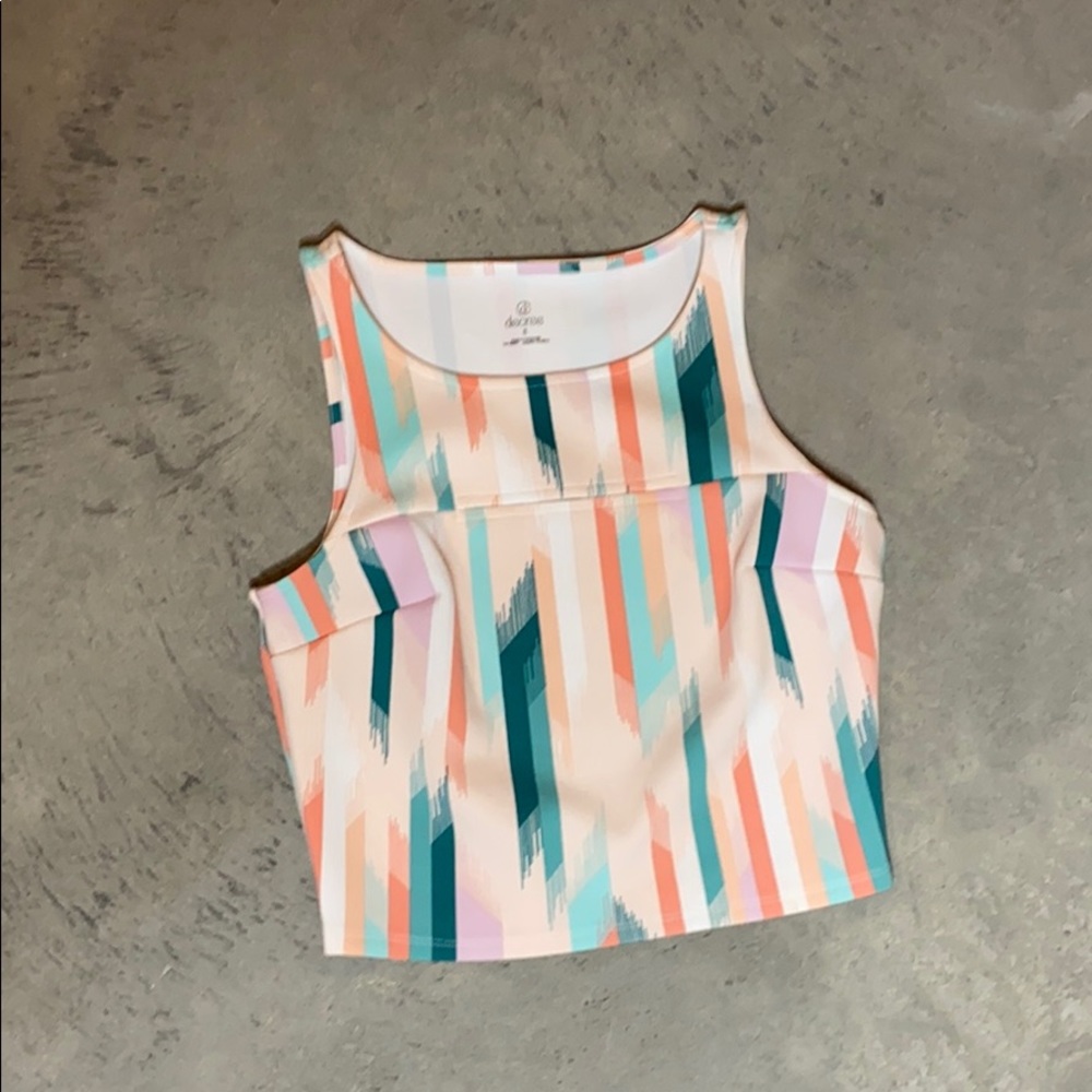 Pastel, cleavage cut out crop top